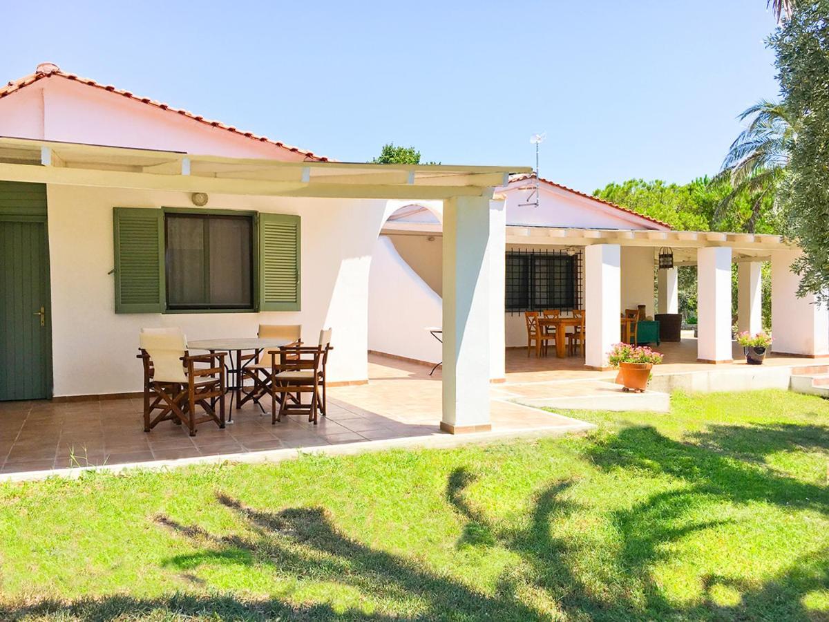 Olive Bay Beach House Amulianí Kültér fotó